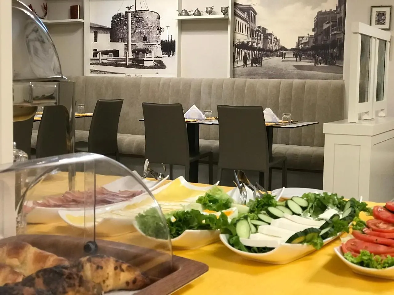 Amfiteatri Boutique Hotel Durres 4*,