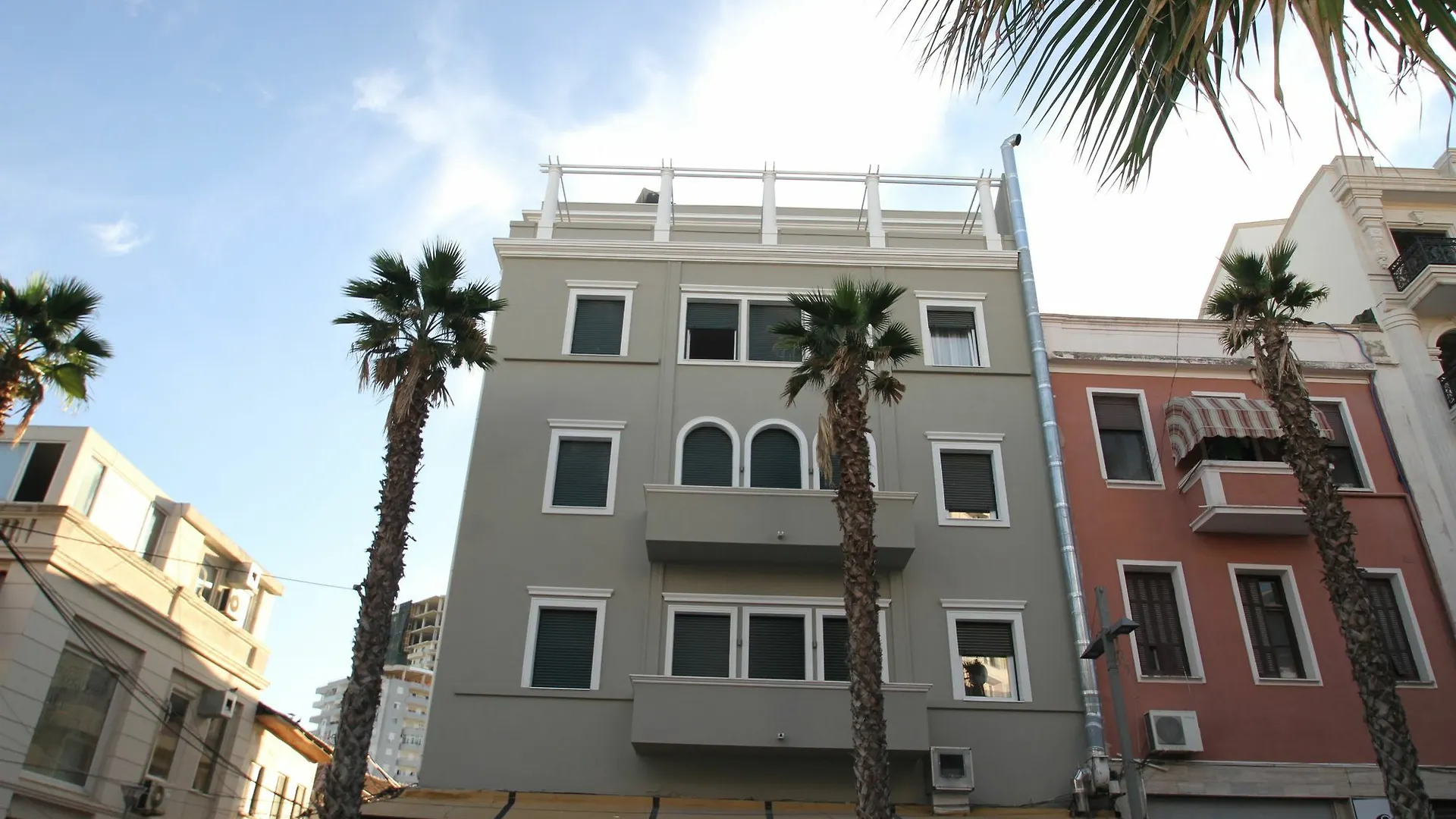 Amfiteatri Boutique Hotel Durres 4*,